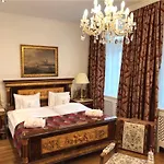 Kurhaus Ξενοδοχείο Bad Doberan